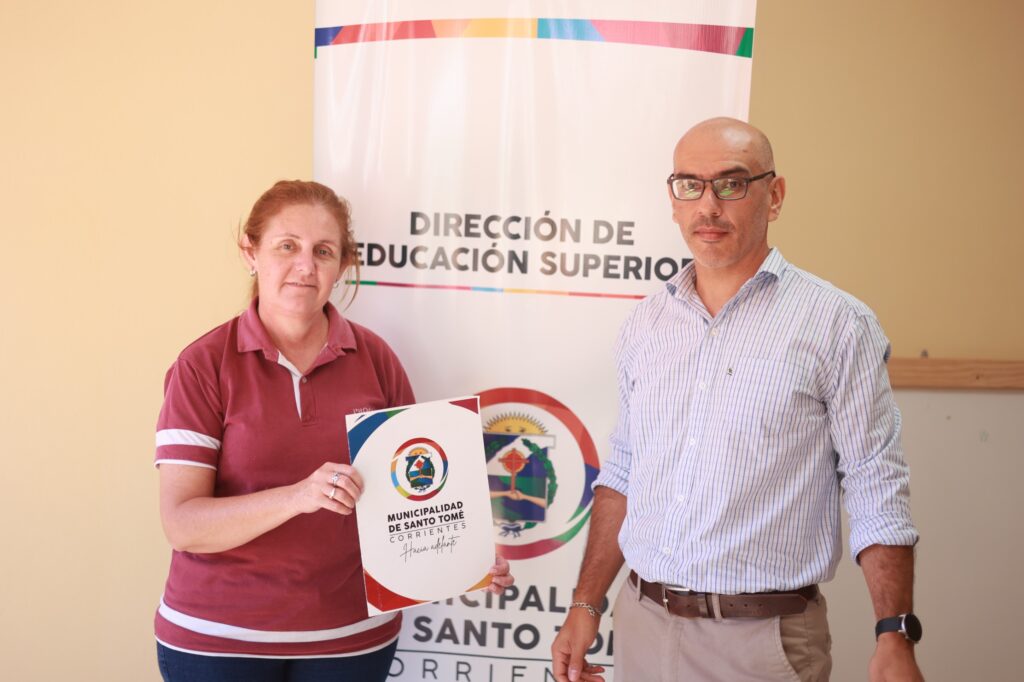 El Municipio entregó una ayuda económica al Centro de Formación Rural “Las Colinas” para fortalecer la producción de plantas nativas