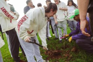 Santo Tomé aportó el 80% de las plantaciones del programa Foresta Laudato Si y marca un hito ambiental global.