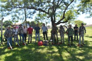 El Municipio incorporó nuevas desmalezadoras para reforzar tareas de mantenimiento urbano.