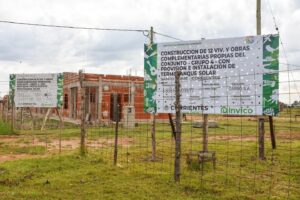 Suaid recorrió las obras de construcción de viviendas en Santo Tomé.