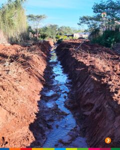 Avanzan los trabajos de limpieza y despeje del Arroyo Mbusú